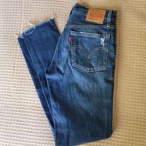 Levi's Distressed 501 Jeans